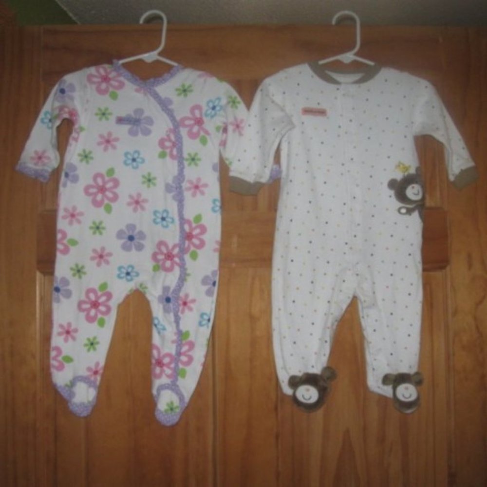 5/$30 Girls Carter's Snap Up Long Sleeve Footed Pajamas